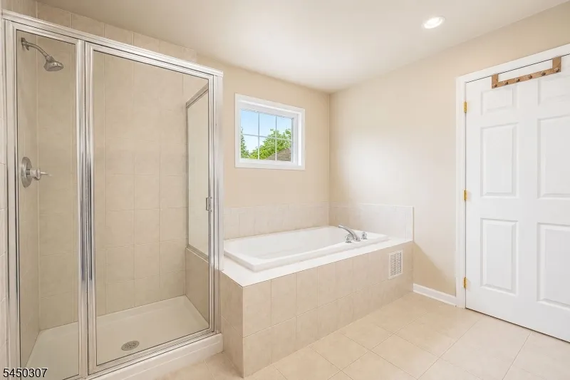 160 Teeple Pl South Plainfield, NJ 07080