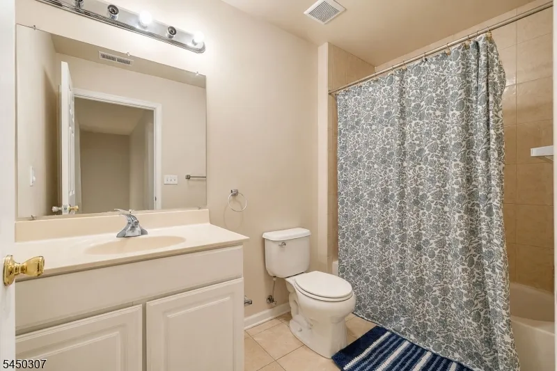 160 Teeple Pl South Plainfield, NJ 07080