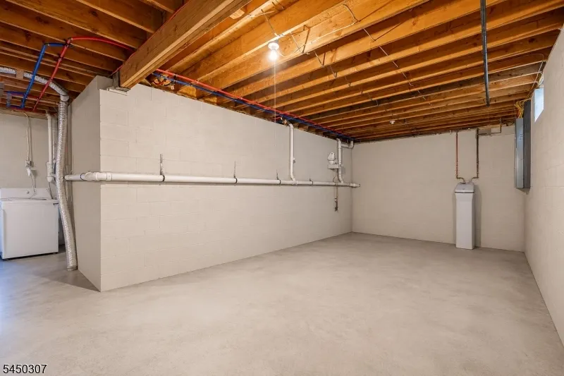 160 Teeple Pl South Plainfield, NJ 07080