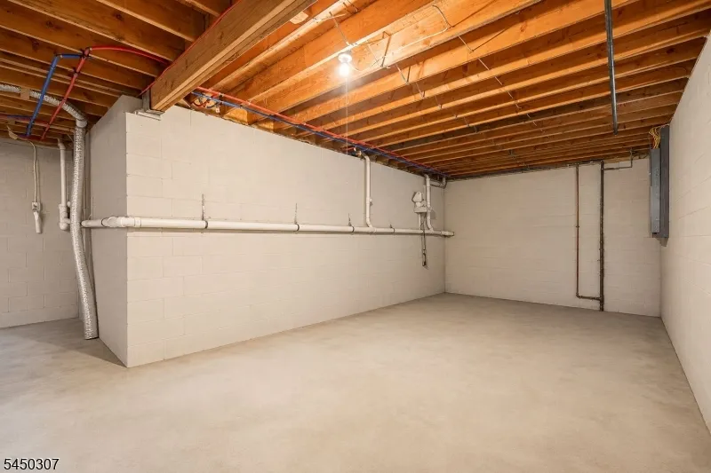 160 Teeple Pl South Plainfield, NJ 07080