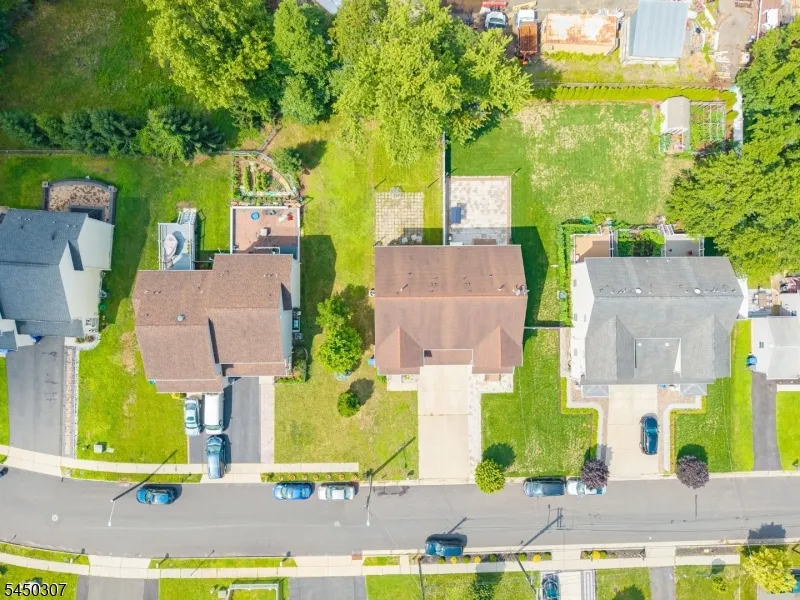160 Teeple Pl South Plainfield, NJ 07080