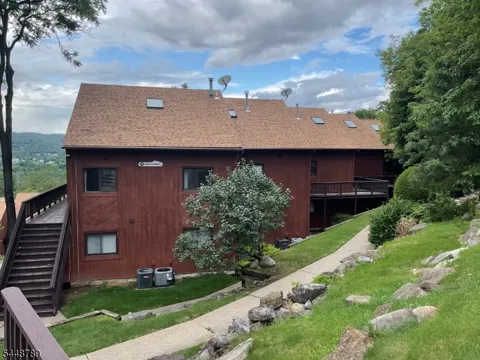 13 Great Gorge Dr #4 Unit 4