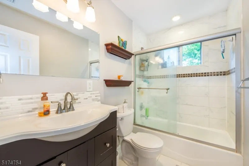 1 Birch Rd Pequannock, NJ 07444