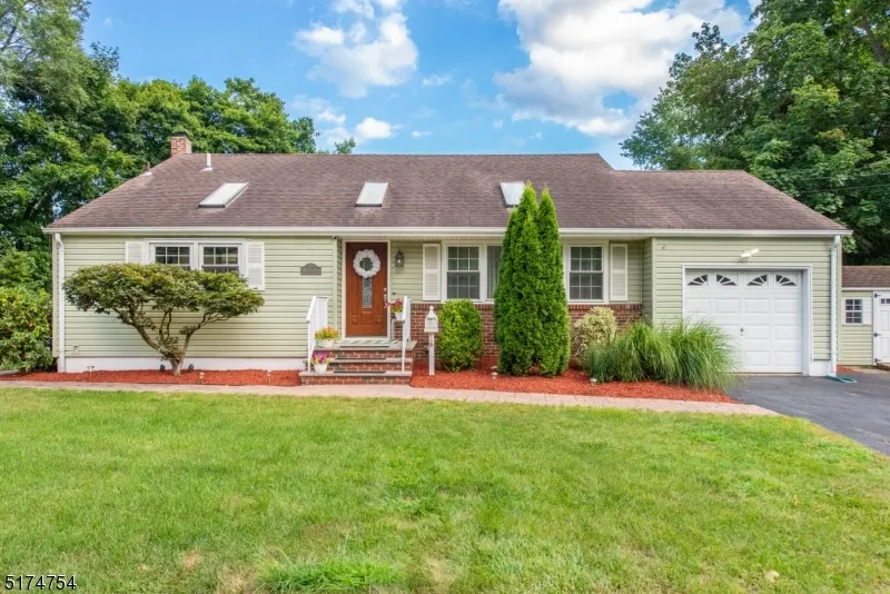 1 Birch Rd Pequannock, NJ 07444