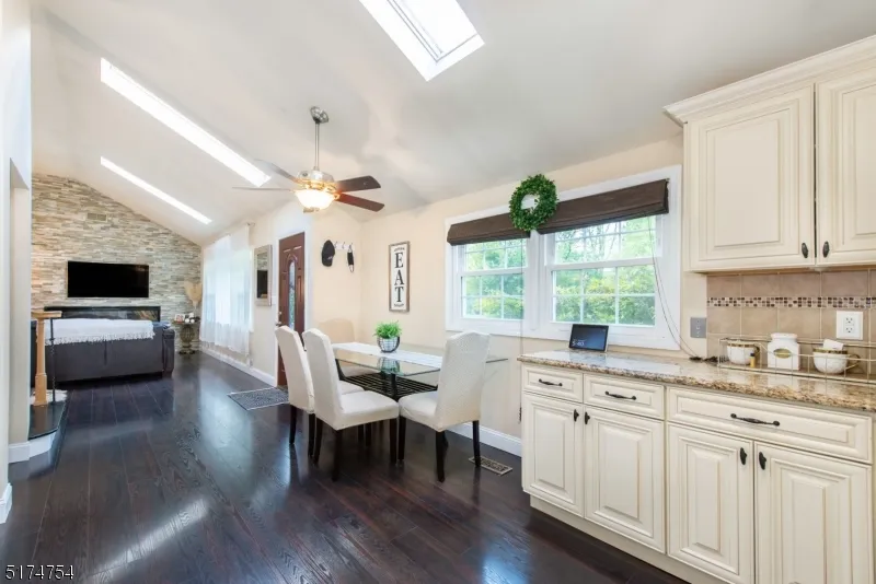 1 Birch Rd Pequannock, NJ 07444
