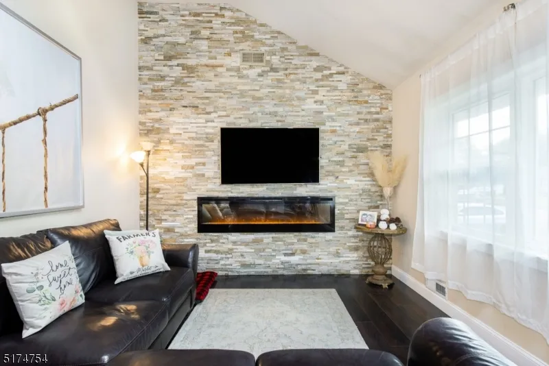1 Birch Rd Pequannock, NJ 07444
