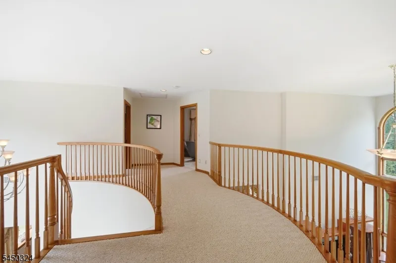 27 Sparrowbush Rd Mahwah, NJ 07430