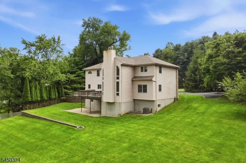 27 Sparrowbush Rd Mahwah, NJ 07430