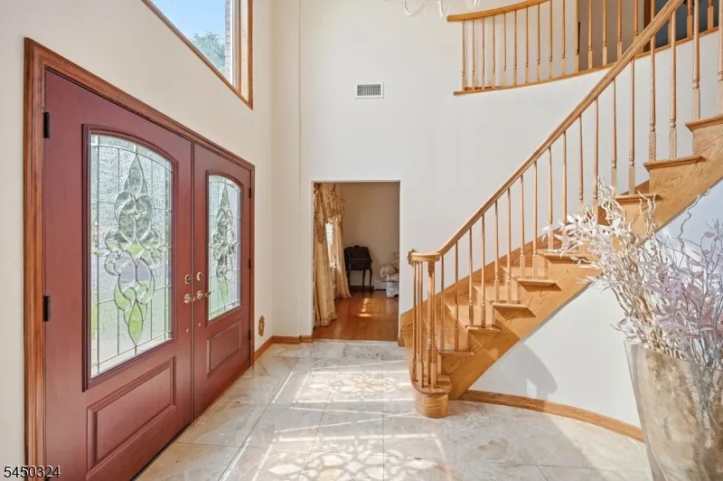 27 Sparrowbush Rd Mahwah, NJ 07430