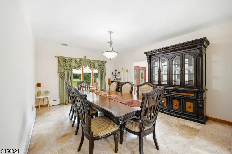 27 Sparrowbush Rd Mahwah, NJ 07430