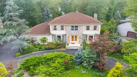 9 Puddingstone Way