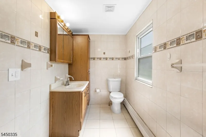618 Wood Ave North Brunswick, NJ 08902