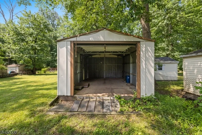 618 Wood Ave North Brunswick, NJ 08902
