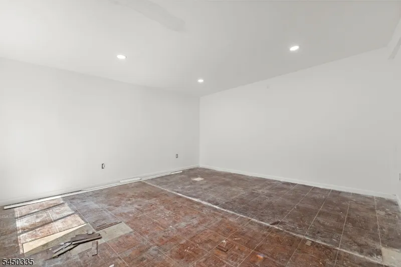 618 Wood Ave North Brunswick, NJ 08902