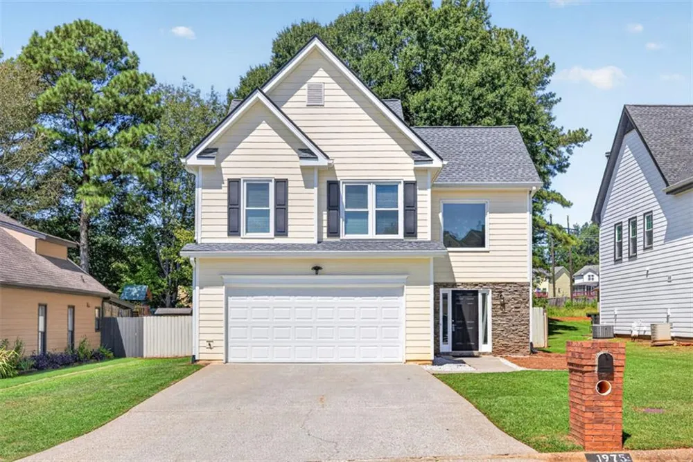 1975 Watercrest Circle Lawrenceville, GA 30043