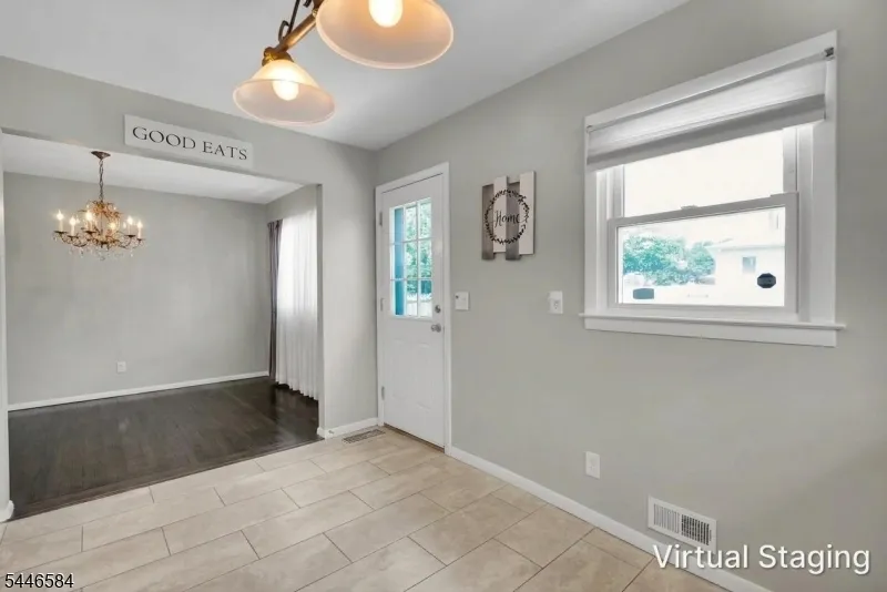 44 Lorrie Ln Clifton City, NJ 07012