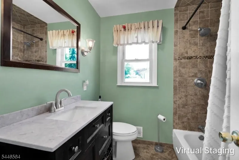 44 Lorrie Ln Clifton City, NJ 07012