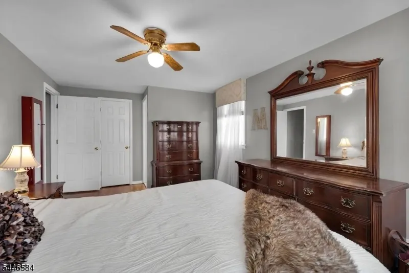 44 Lorrie Ln Clifton City, NJ 07012