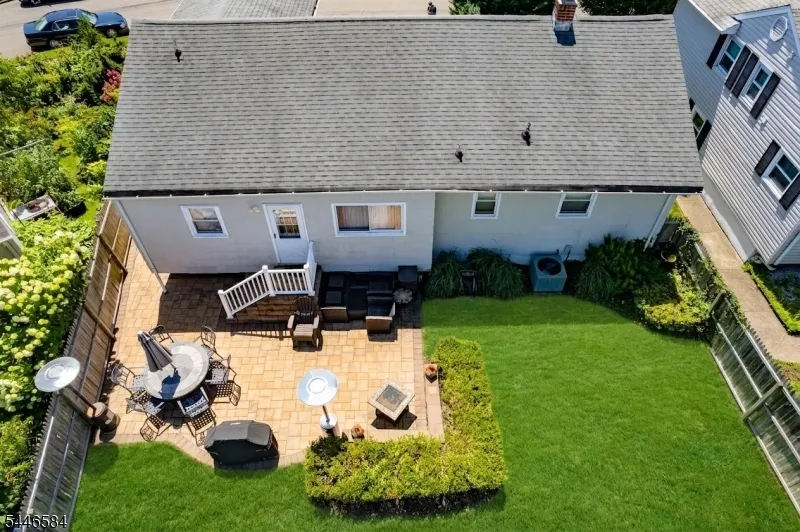 44 Lorrie Ln Clifton City, NJ 07012