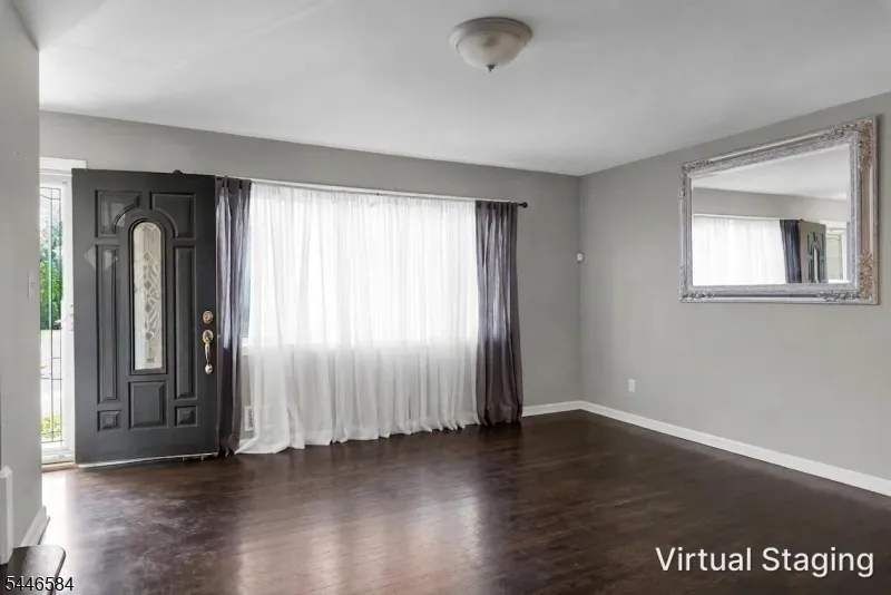 44 Lorrie Ln Clifton City, NJ 07012