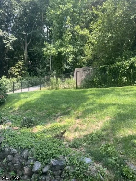 74 Lakeside Dr North Liberty, NJ 07823