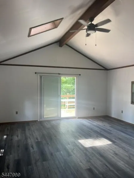 74 Lakeside Dr North Liberty, NJ 07823