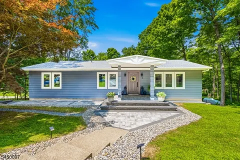 142 Gunn Rd