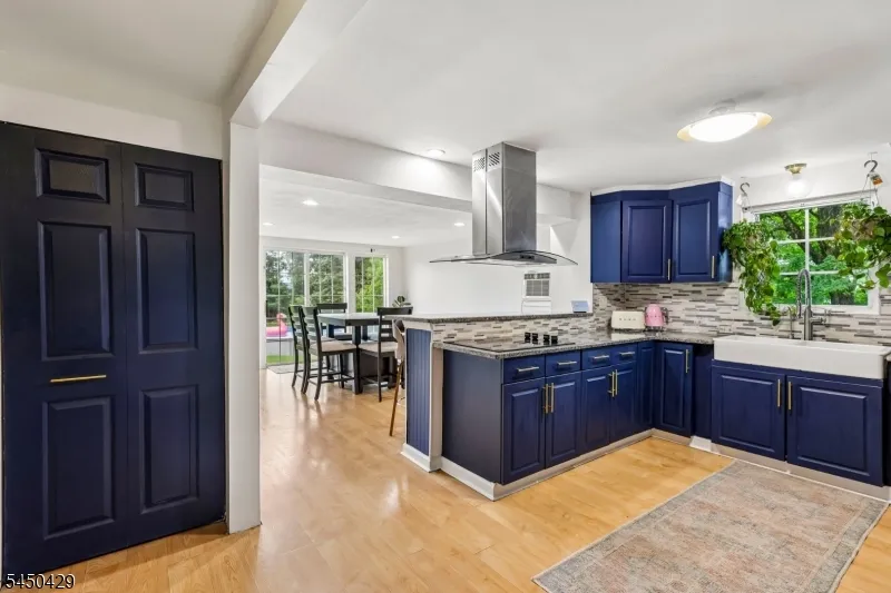 15 Musconetcong Ave Hopatcong, NJ 07843