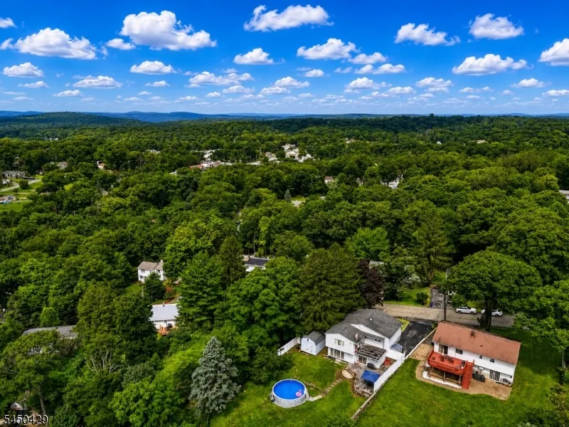 15 Musconetcong Ave Hopatcong, NJ 07843