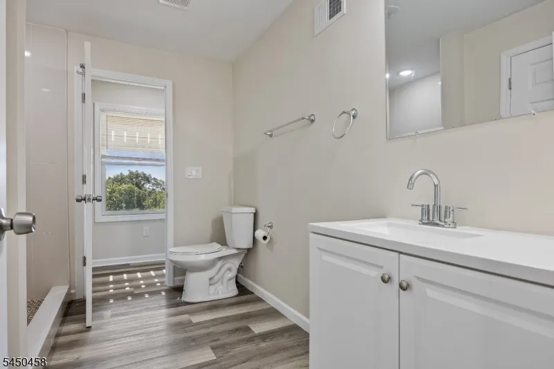 55 Shawnee Ave Rockaway, NJ 07866