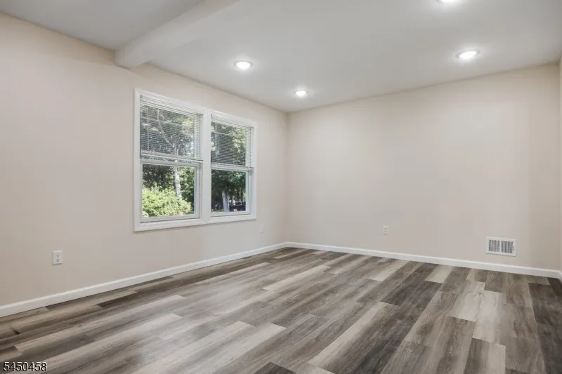 55 Shawnee Ave Rockaway, NJ 07866