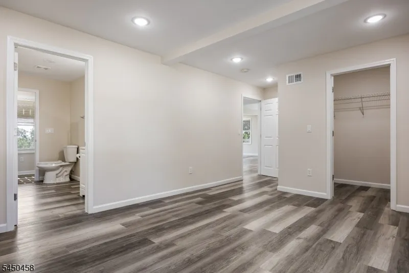 55 Shawnee Ave Rockaway, NJ 07866