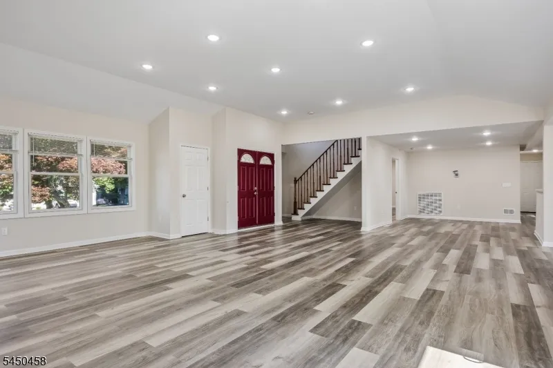 55 Shawnee Ave Rockaway, NJ 07866