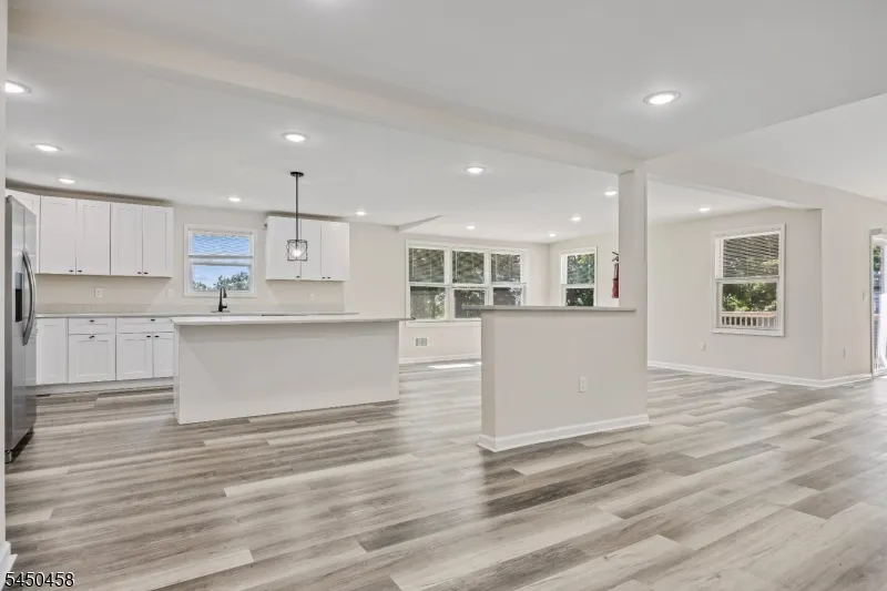 55 Shawnee Ave Rockaway, NJ 07866