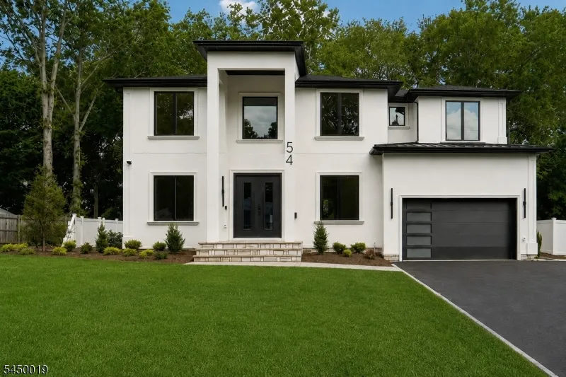 54 Martin Rd Livingston, NJ 07039