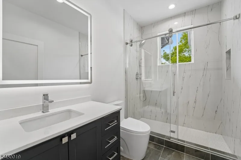 54 Martin Rd Livingston, NJ 07039