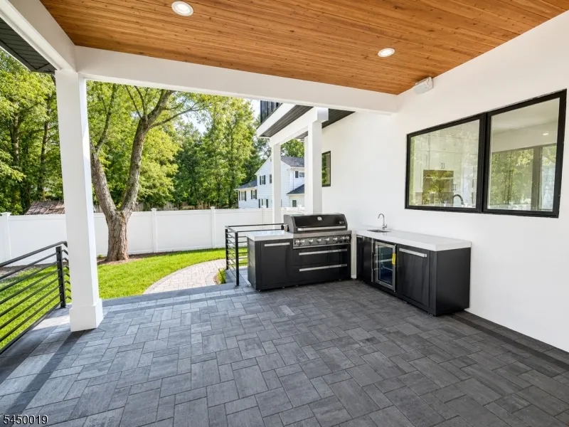 54 Martin Rd Livingston, NJ 07039