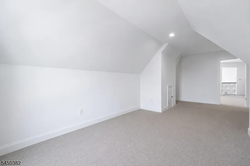 22 Samjan Cir Robbinsville, NJ 08520