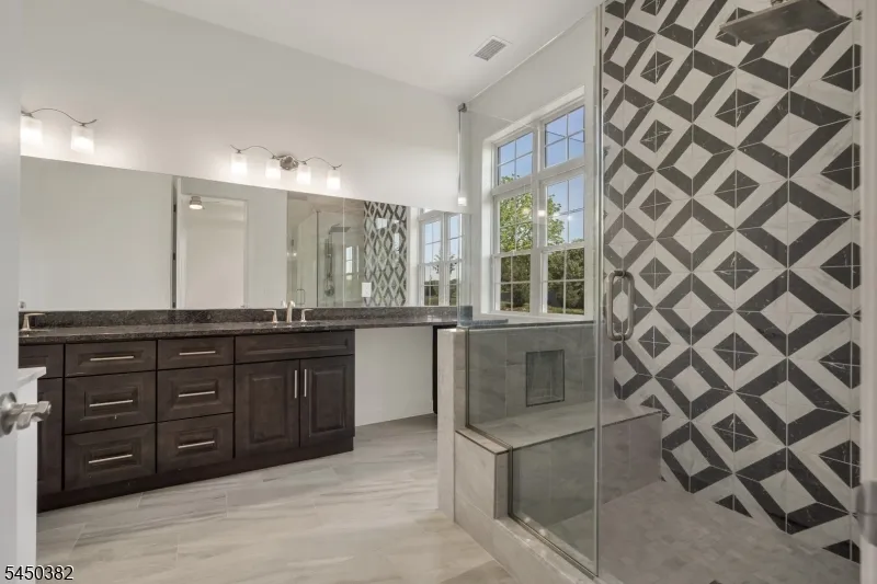 22 Samjan Cir Robbinsville, NJ 08520