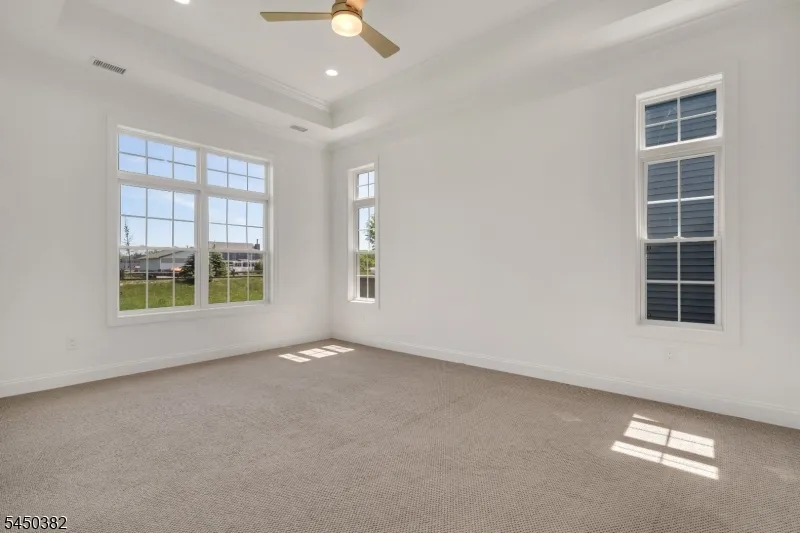22 Samjan Cir Robbinsville, NJ 08520