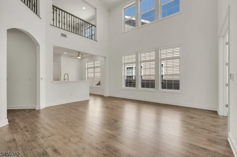 22 Samjan Cir Robbinsville, NJ 08520