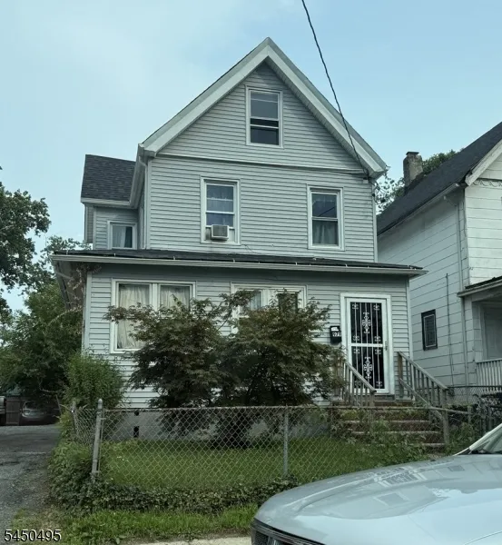 979 W 4Th St Plainfield City, NJ 07063
