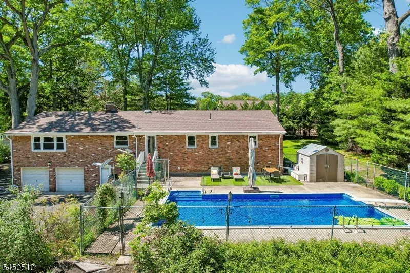 881 Bordentown Ave Sayreville, NJ 08879