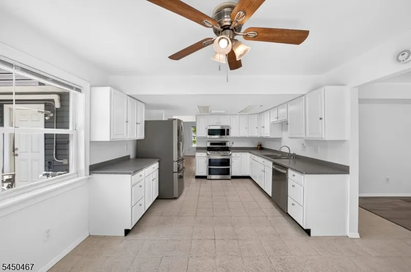 15 Harper Rd South Brunswick, NJ 08852
