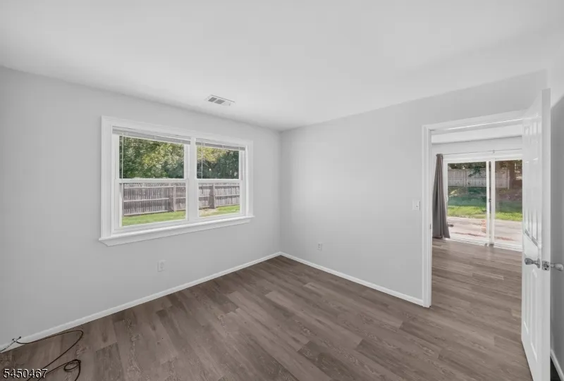 15 Harper Rd South Brunswick, NJ 08852