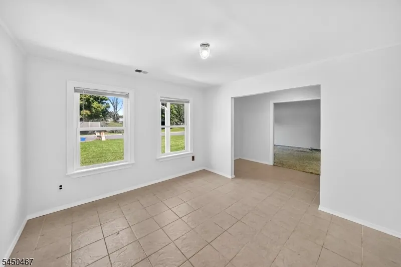 15 Harper Rd South Brunswick, NJ 08852