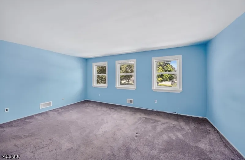 15 Harper Rd South Brunswick, NJ 08852