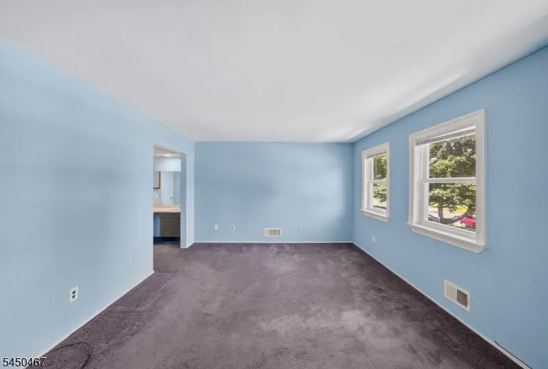 15 Harper Rd South Brunswick, NJ 08852