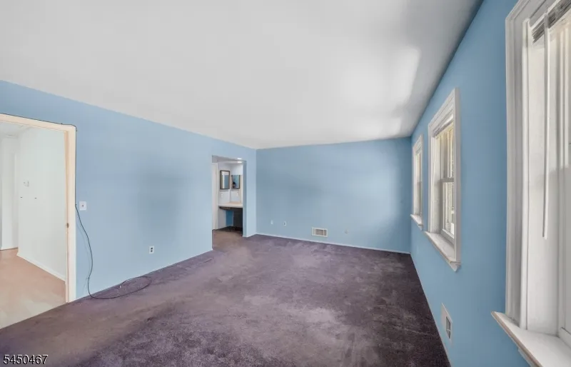 15 Harper Rd South Brunswick, NJ 08852