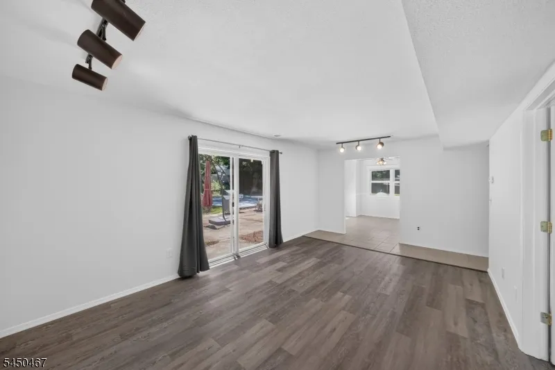 15 Harper Rd South Brunswick, NJ 08852